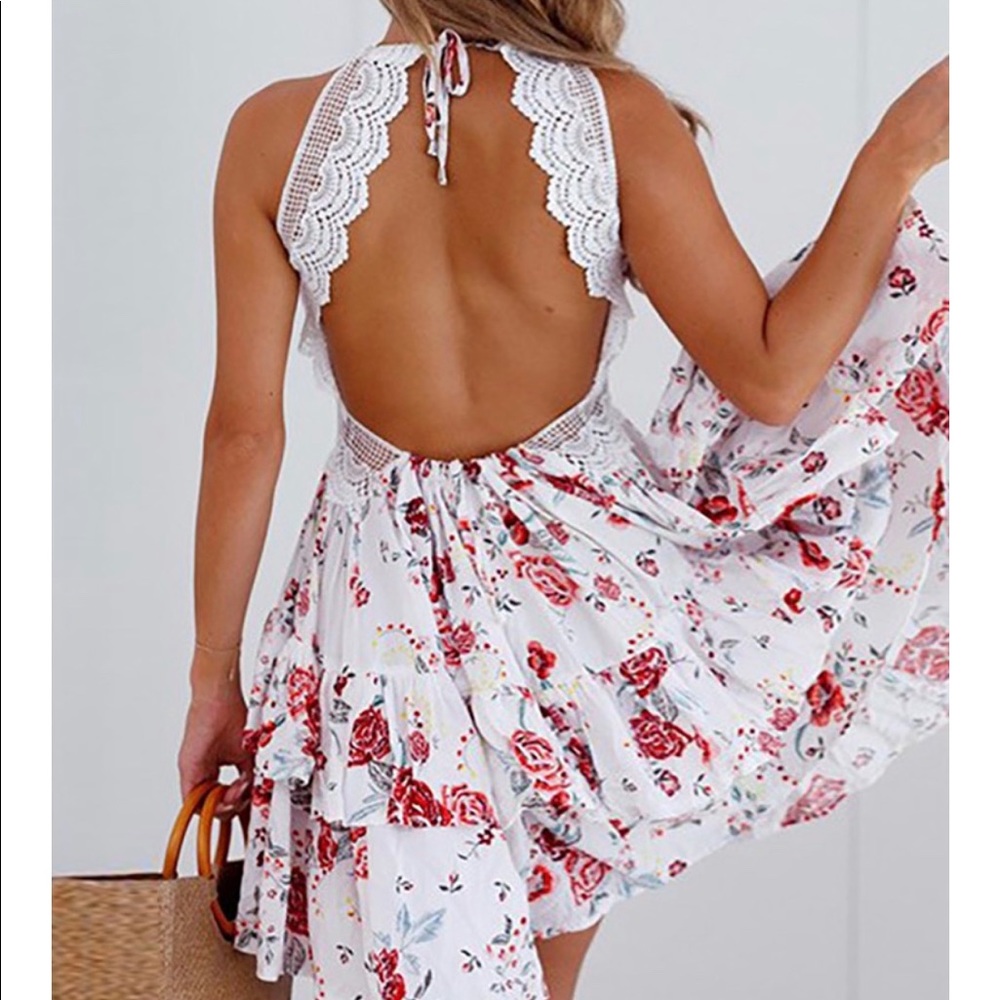 Host Pick x2 🌟 Gorgeous crochet halter dress - Picture 4 of 8